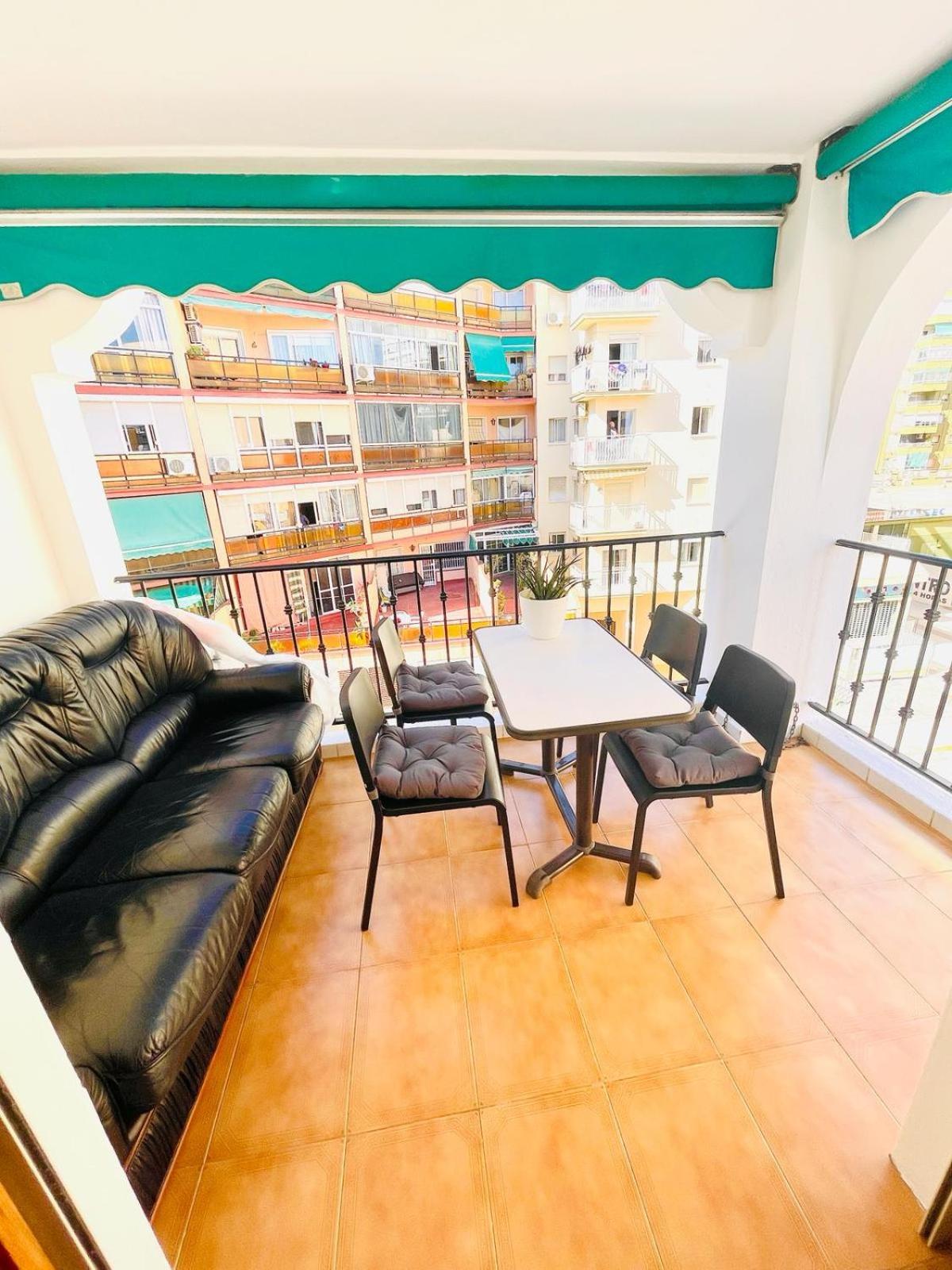 Apartamento Centro Torremolinos Con Solarium Zewnętrze zdjęcie