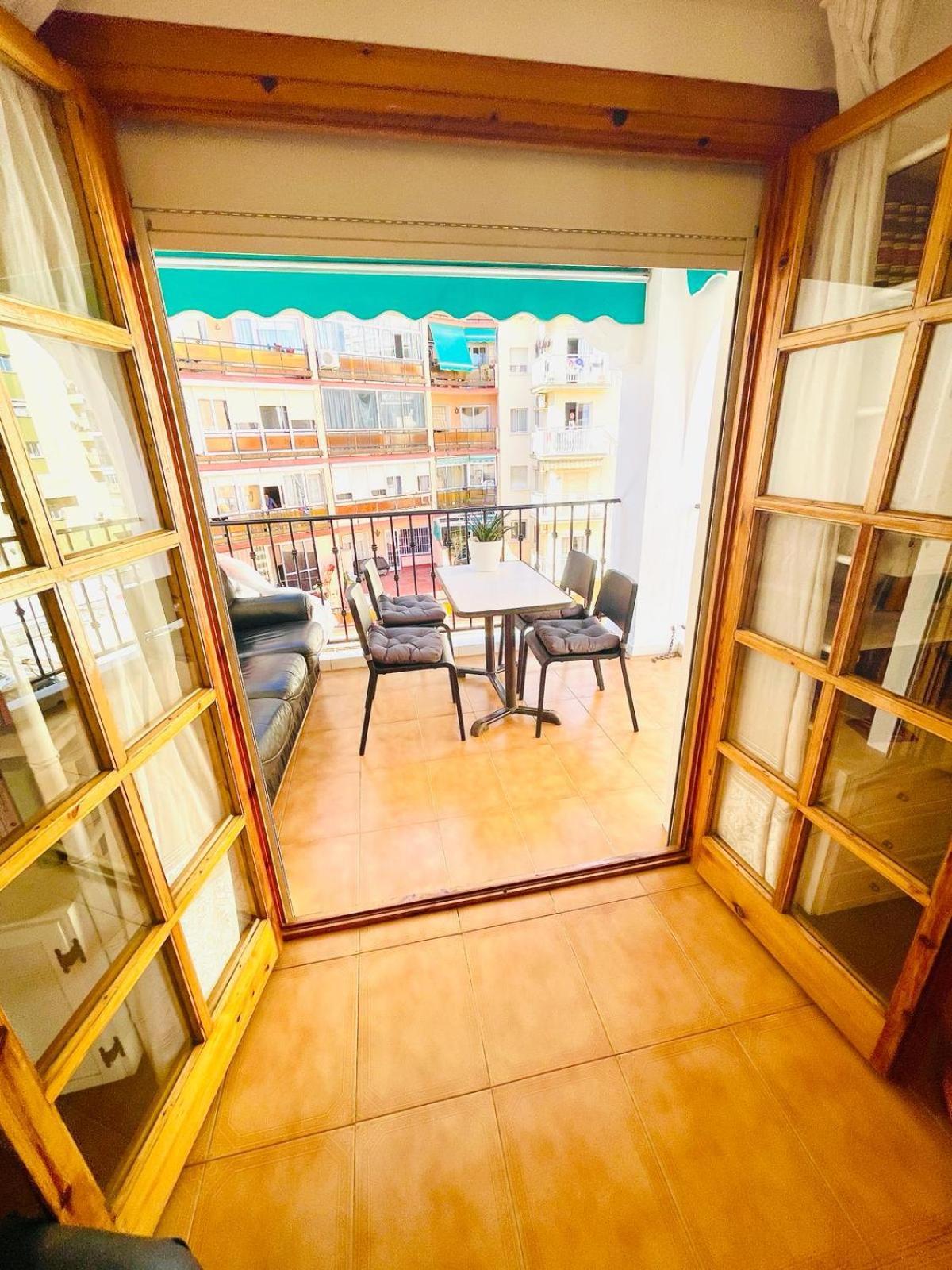 Apartamento Centro Torremolinos Con Solarium Zewnętrze zdjęcie